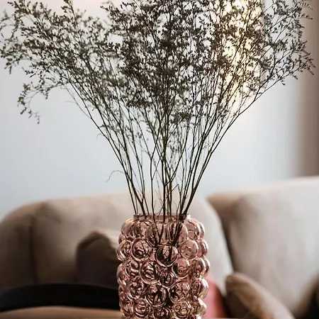 Remarkable Centre By Bookinghost Apartman